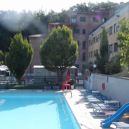 Hotel Tortorina Urbino Extérieur photo