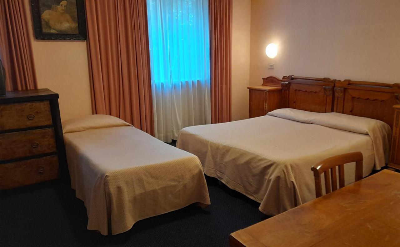 Hotel Tortorina Urbino Extérieur photo