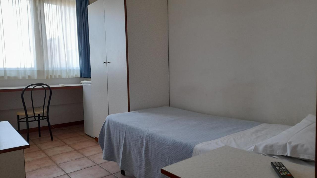 Hotel Tortorina Urbino Extérieur photo
