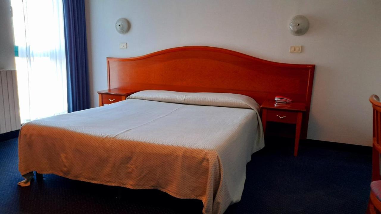 Hotel Tortorina Urbino Extérieur photo